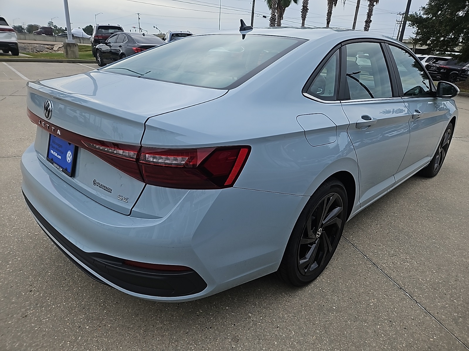 2025 Volkswagen Jetta 1.5T SE photo 2