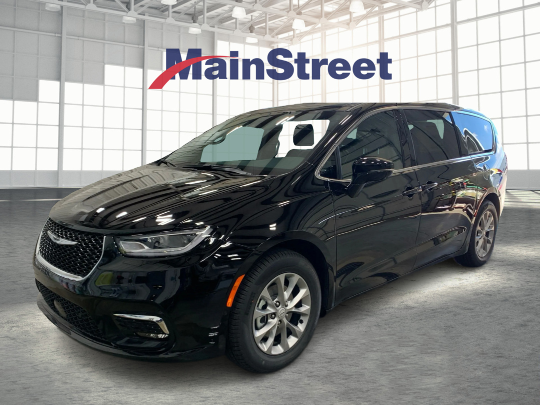 2026 Chrysler Pacifica Limited's photo