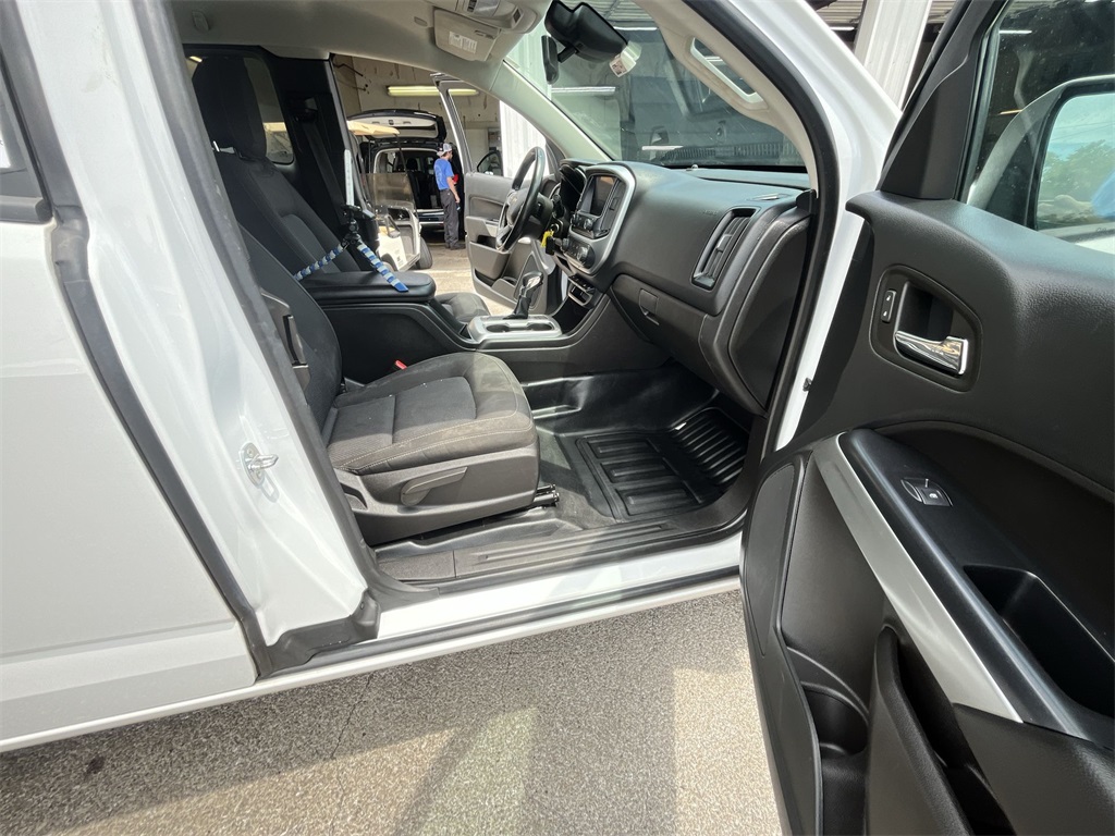 2022 Chevrolet Colorado LT photo 23