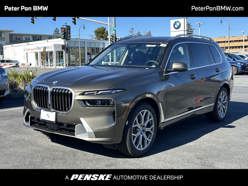 2026 BMW X7 40i's photo