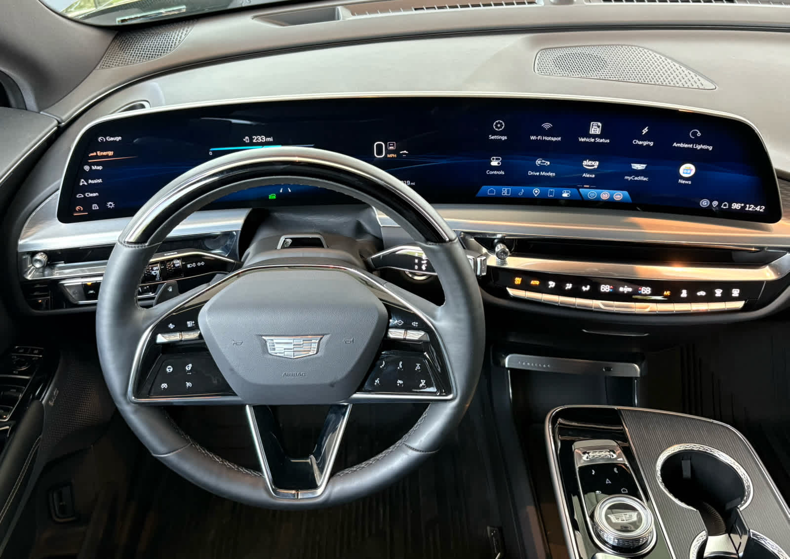 2024 Cadillac Lyriq Luxury photo 21