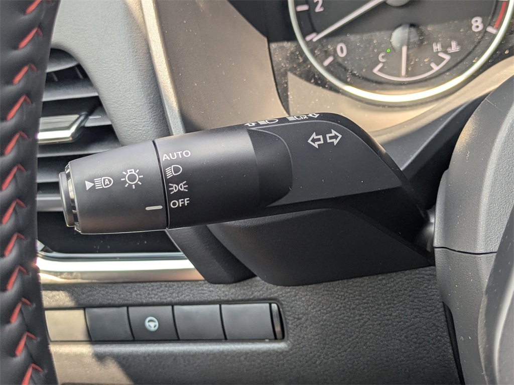 2026 Nissan Rogue SV photo 29