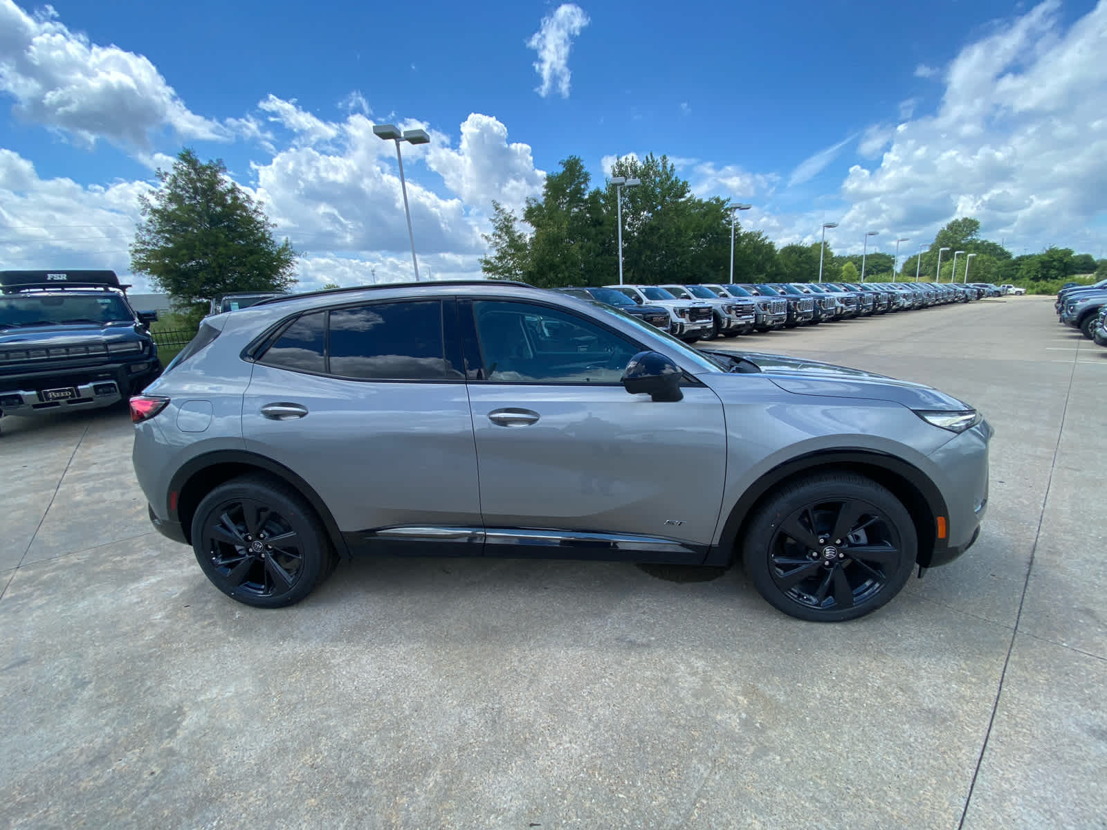 2025 Buick Envision Sport Touring photo 5