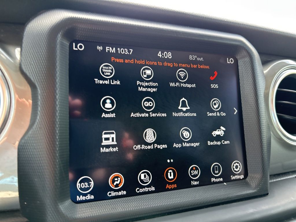 2022 Jeep Wrangler Unlimited Sahara photo 25