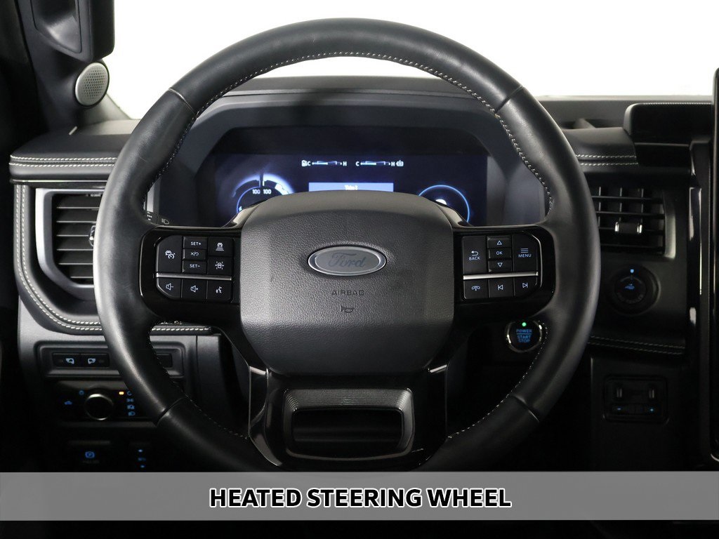 2023 Ford F-150 Lightning Platinum photo 7