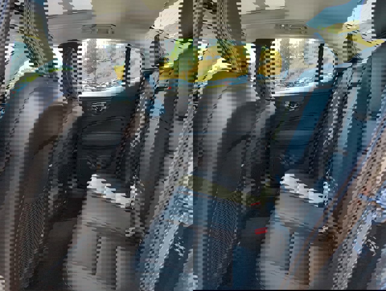 2025 Volvo S60 Core photo 13