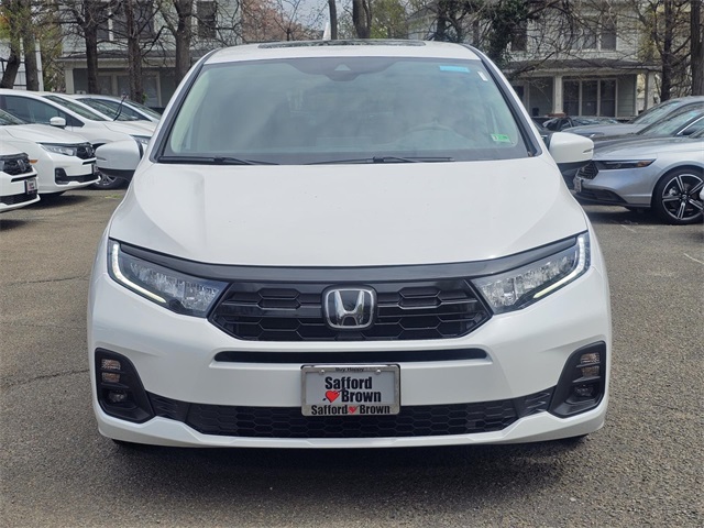 2026 Honda Odyssey Touring photo 2