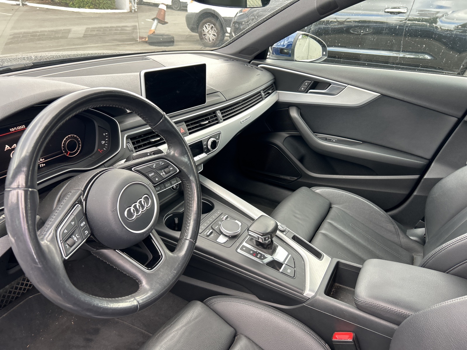 2017 Audi A4 2.0T Premium Plus photo 9