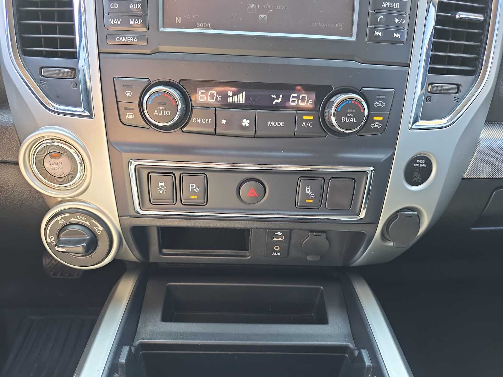 2017 Nissan Titan PRO-4X photo 15