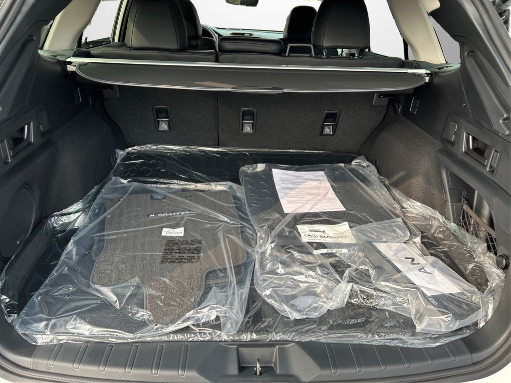 2025 Subaru Outback Limited photo 10