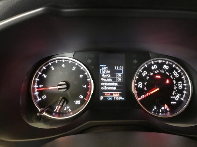 2021 Toyota RAV4 LE photo 22