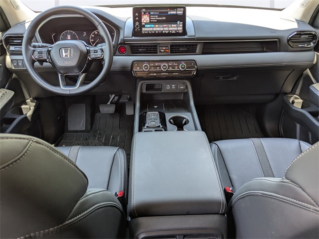 2024 Honda Pilot Touring photo 16