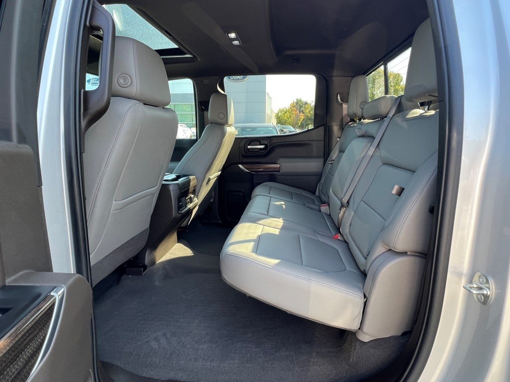 2020 Chevrolet Silverado 1500 RST photo 13