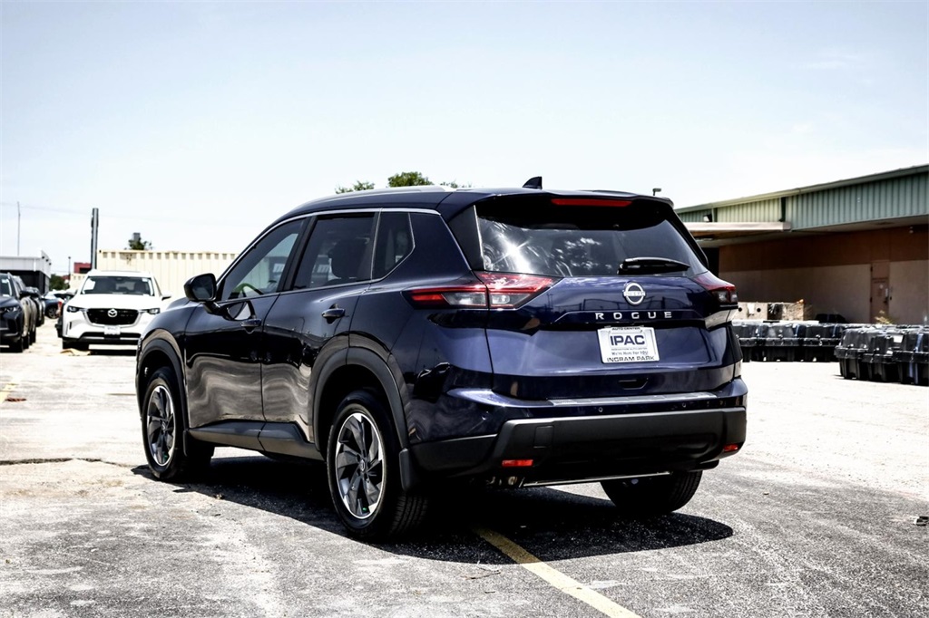 2025 Nissan Rogue SV photo 5