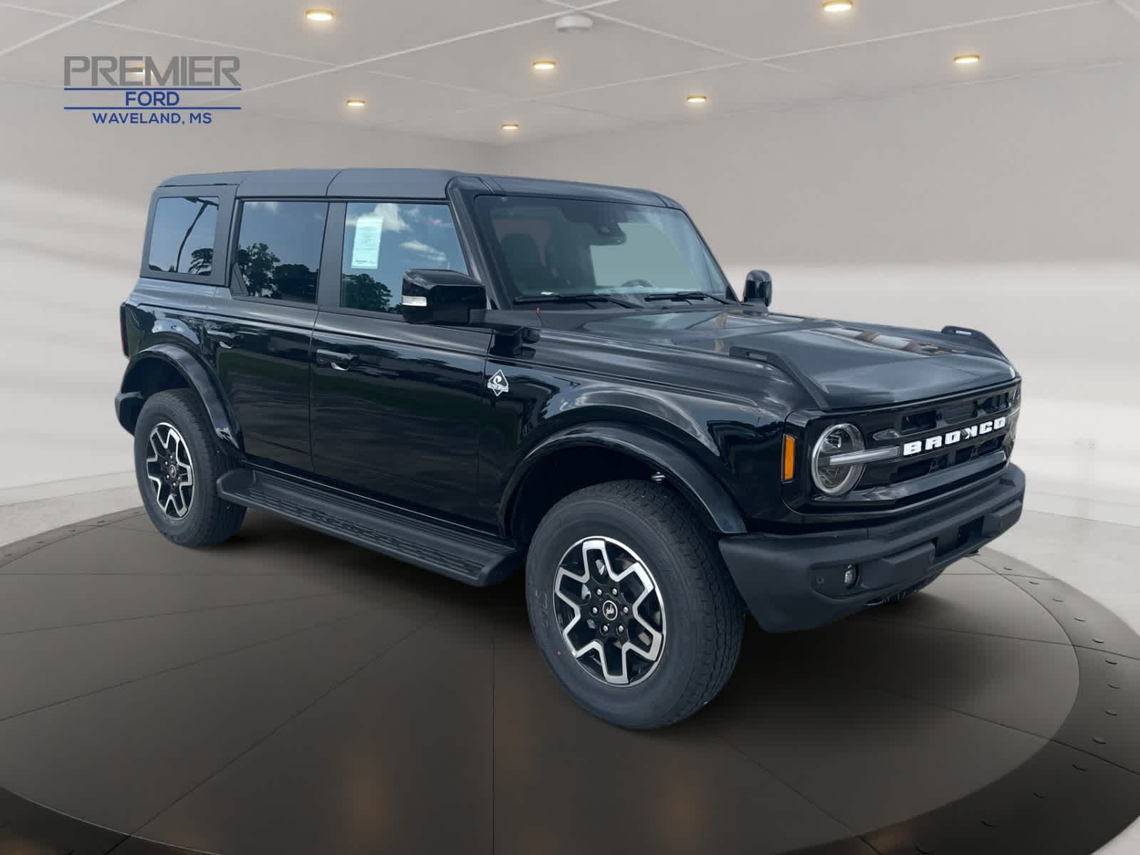 2025 Ford Bronco Outer Banks photo 7
