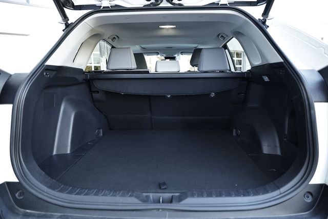 2021 Toyota RAV4 XLE Premium photo 28