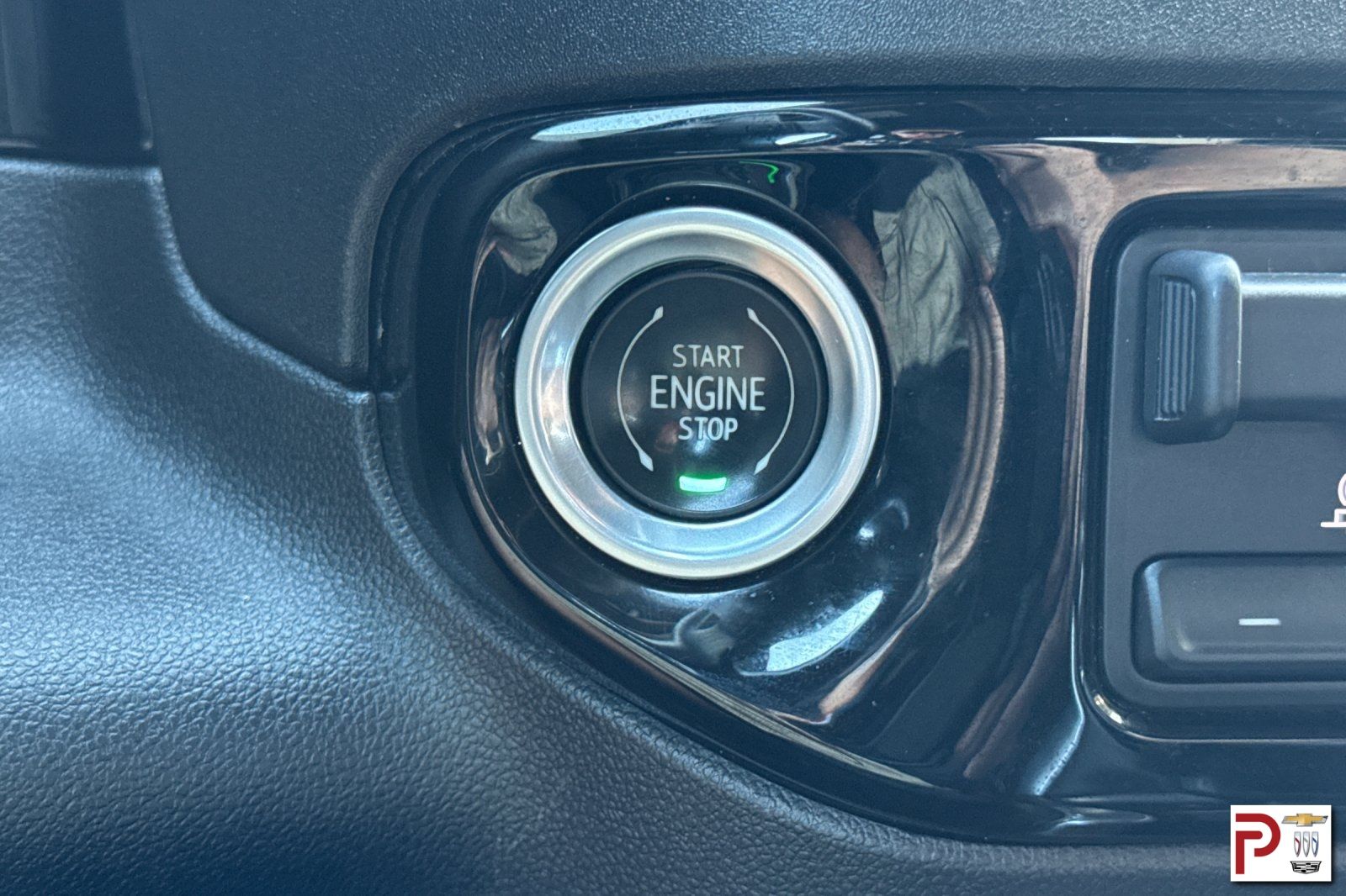 2023 Chevrolet Silverado 1500 RST photo 23