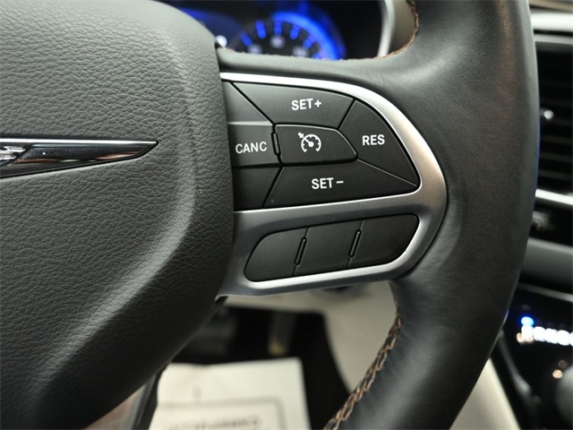 2017 CHRYSLER PACIFICA - Image 14