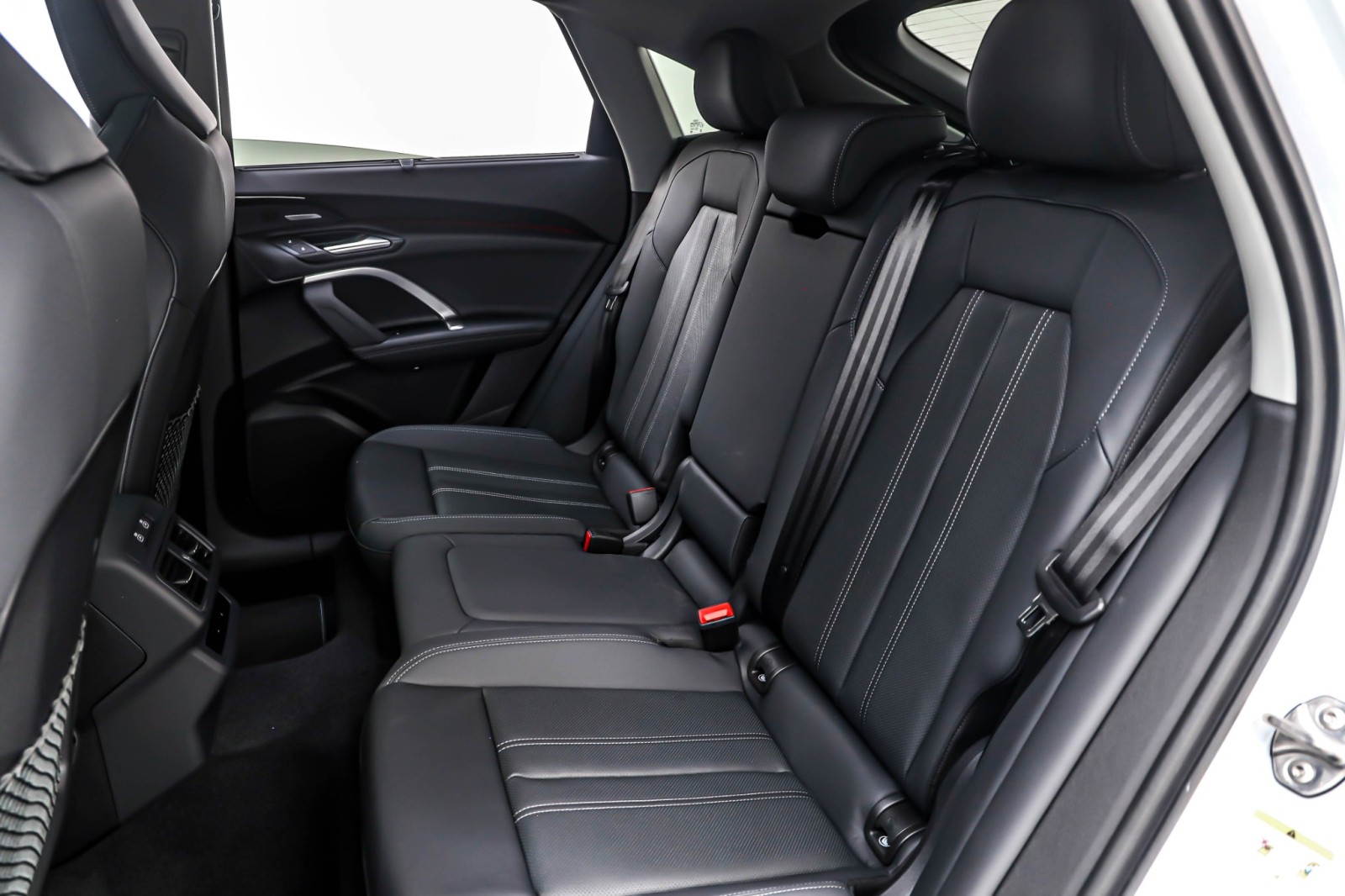 2025 Audi Q5 Sportback Premium Plus TFSI photo 4