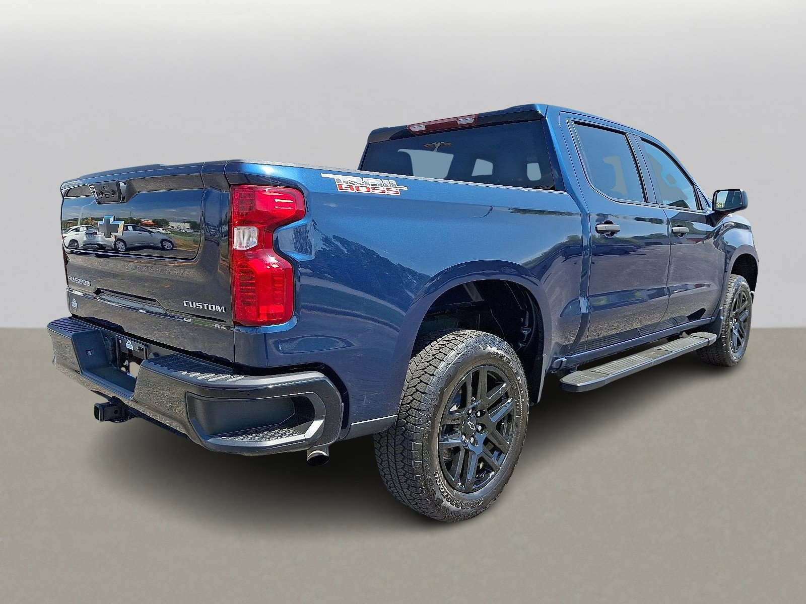 2023 Chevrolet Silverado 1500 Custom Trail Boss photo 10