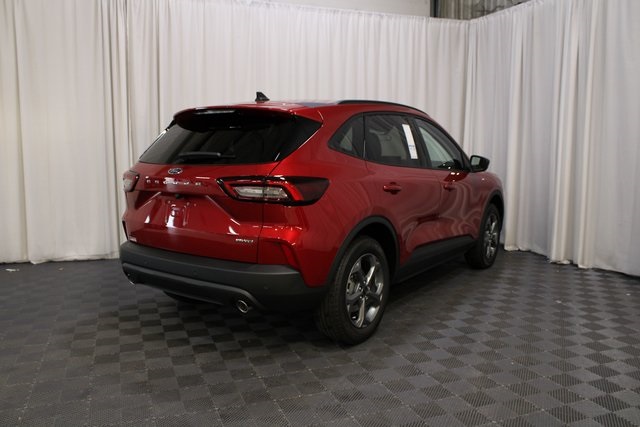 2026 Ford Escape ST-Line photo 3