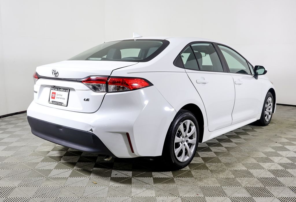 2023 Toyota Corolla LE photo 6