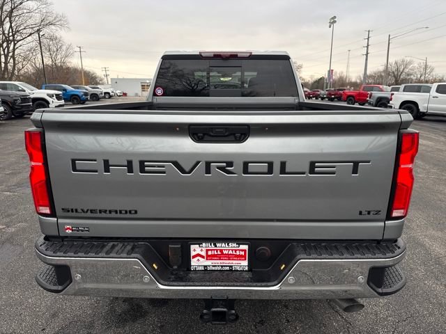 2026 Chevrolet Silverado 3500HD LTZ photo 3