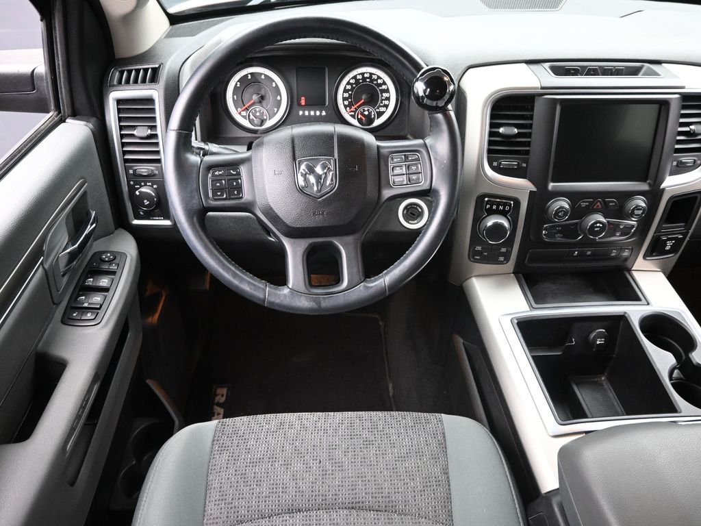2015 Ram 1500 Big Horn photo 8