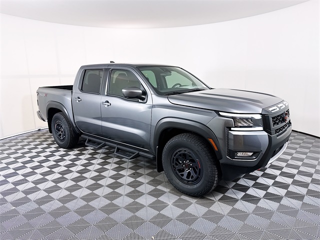 2026 Nissan Frontier PRO-X's photo