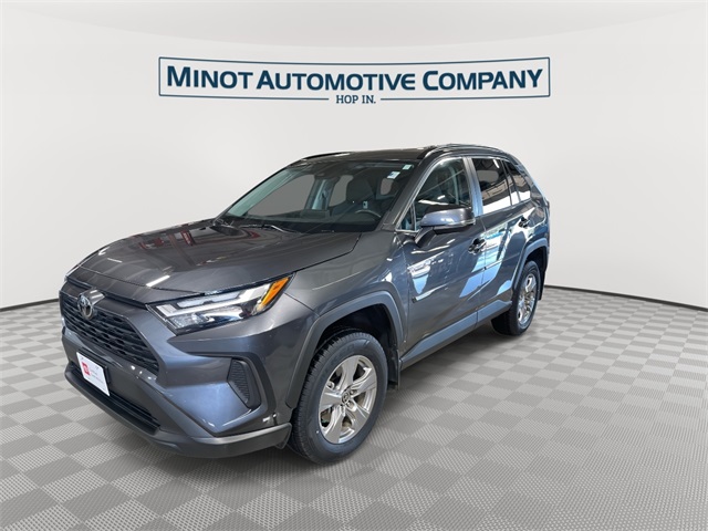 2022 Toyota RAV4 XLE photo 4