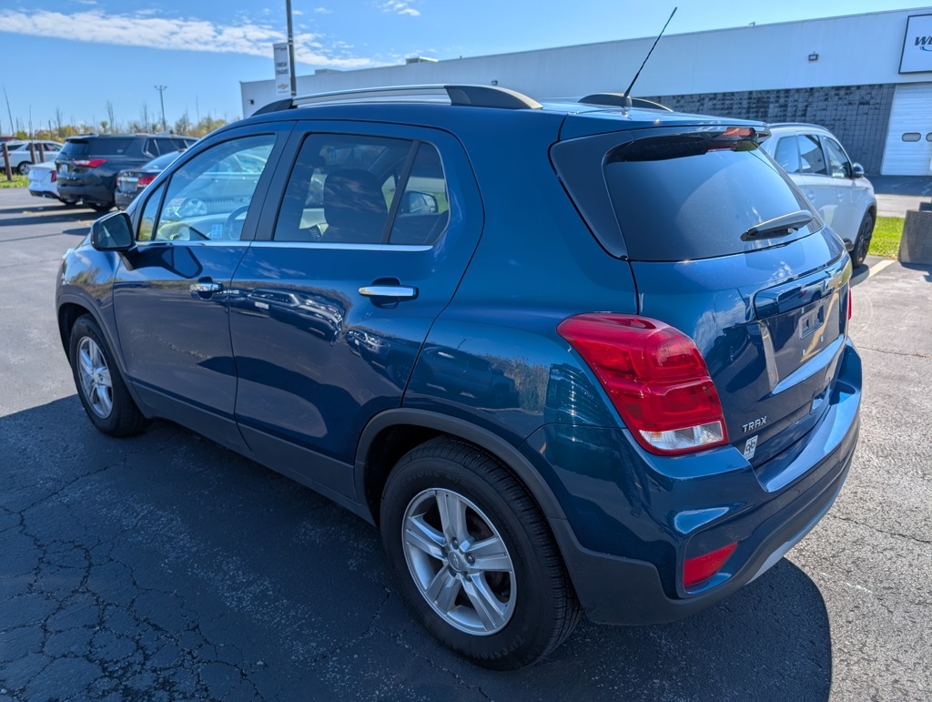 2019 Chevrolet Trax LT photo 3