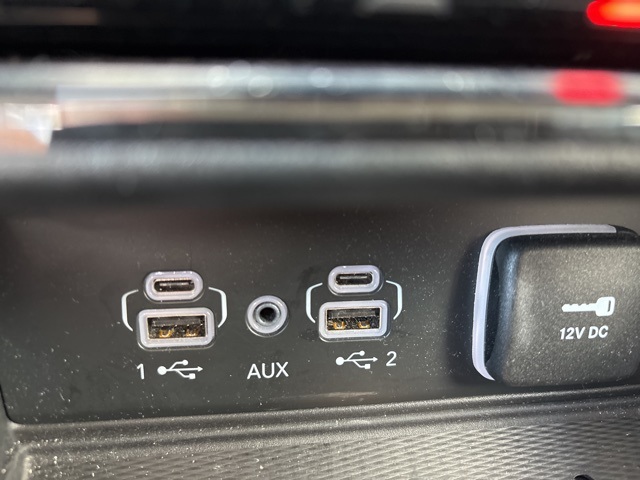 2023 Jeep Grand Cherokee Laredo photo 8