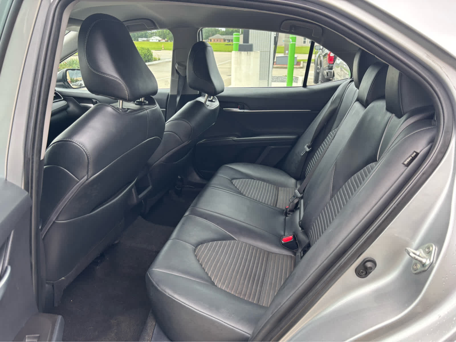 2023 Toyota Camry SE photo 7