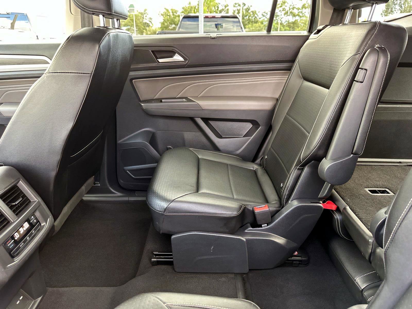 2022 Volkswagen Atlas V6 SE Technology photo 13