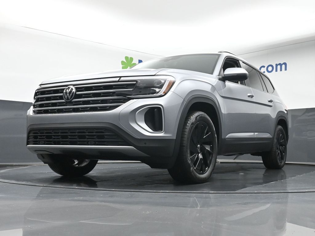 2026 Volkswagen Atlas SE Technology photo 4