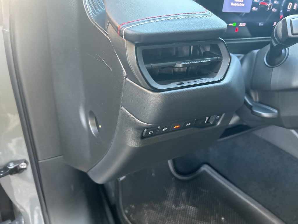 2025 Dodge Charger R/T photo 33