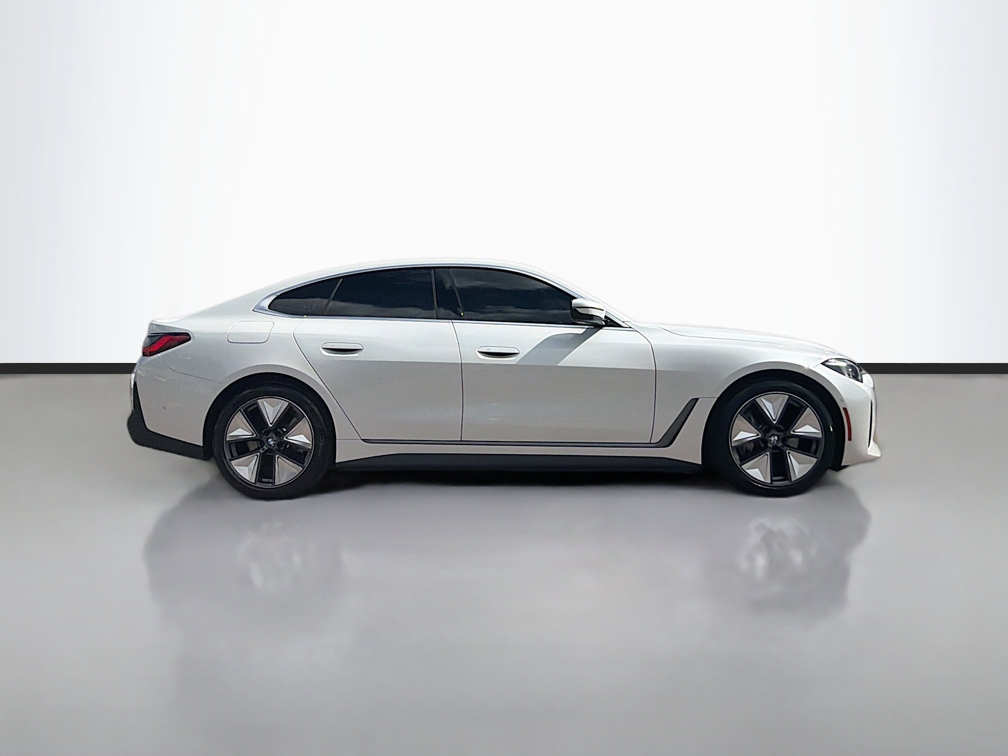 Used 2025 BMW i4 40 with VIN WBY23HD05SFU81869 for sale in Tampa, FL