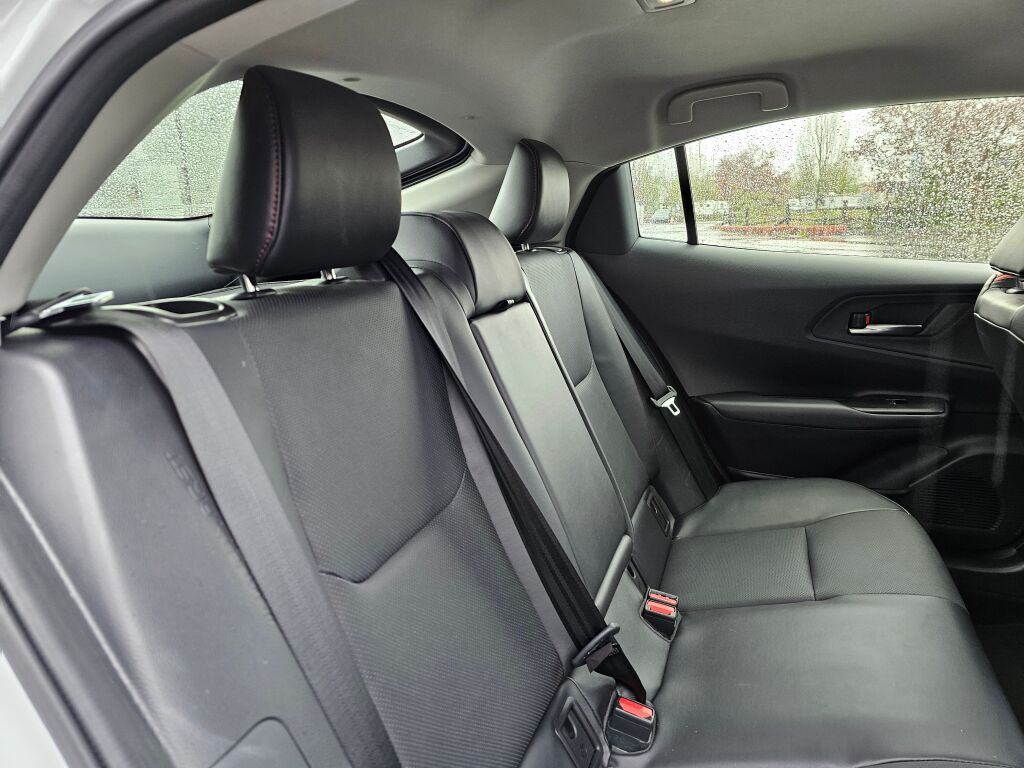 2023 Toyota Prius Prime XSE photo 17