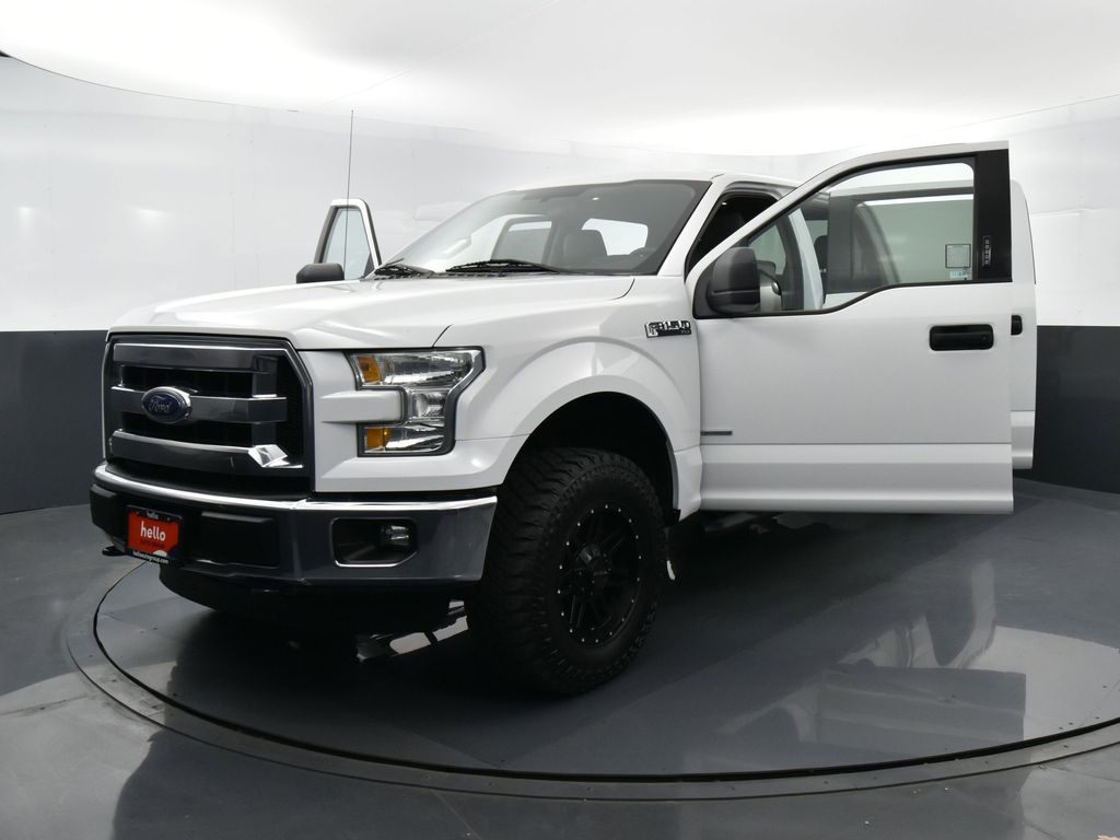 2015 Ford F-150 XLT photo 31
