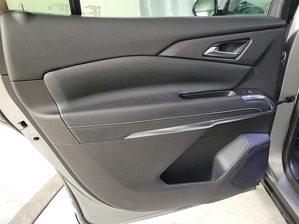 2025 CHEVROLET TRAVERSE - Image 21