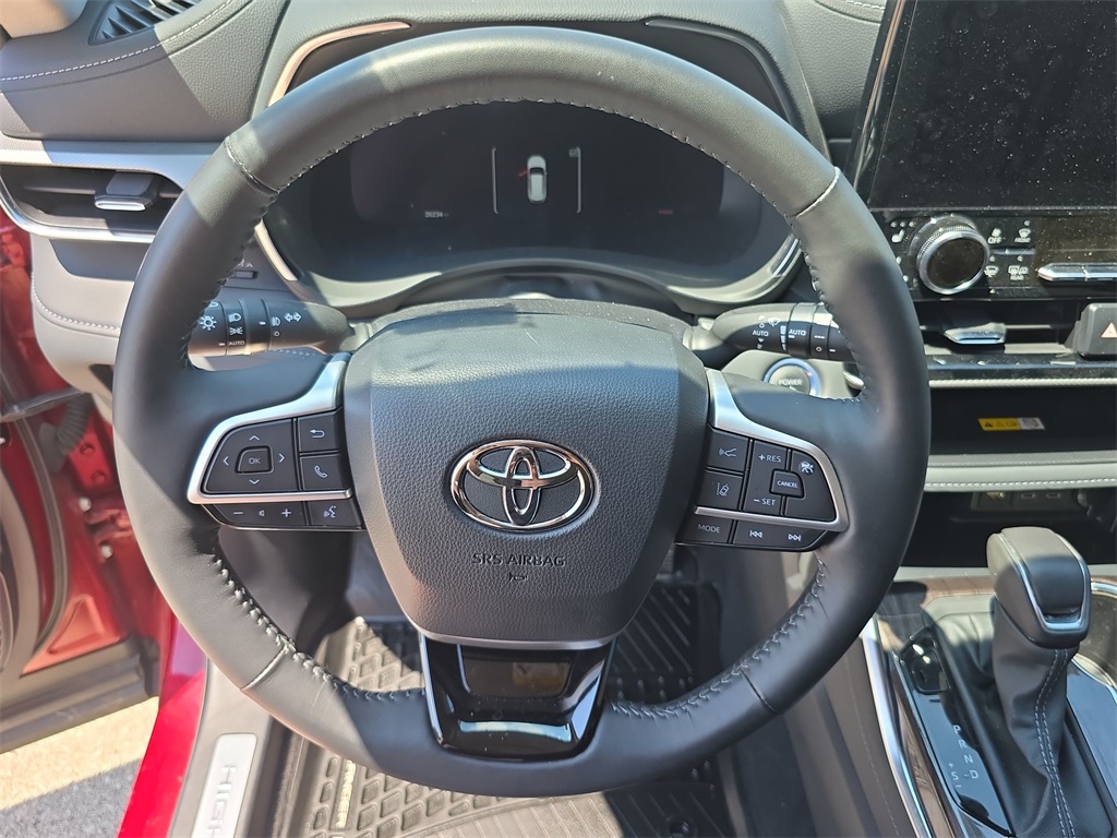 2024 Toyota Highlander Hybrid Platinum photo 23