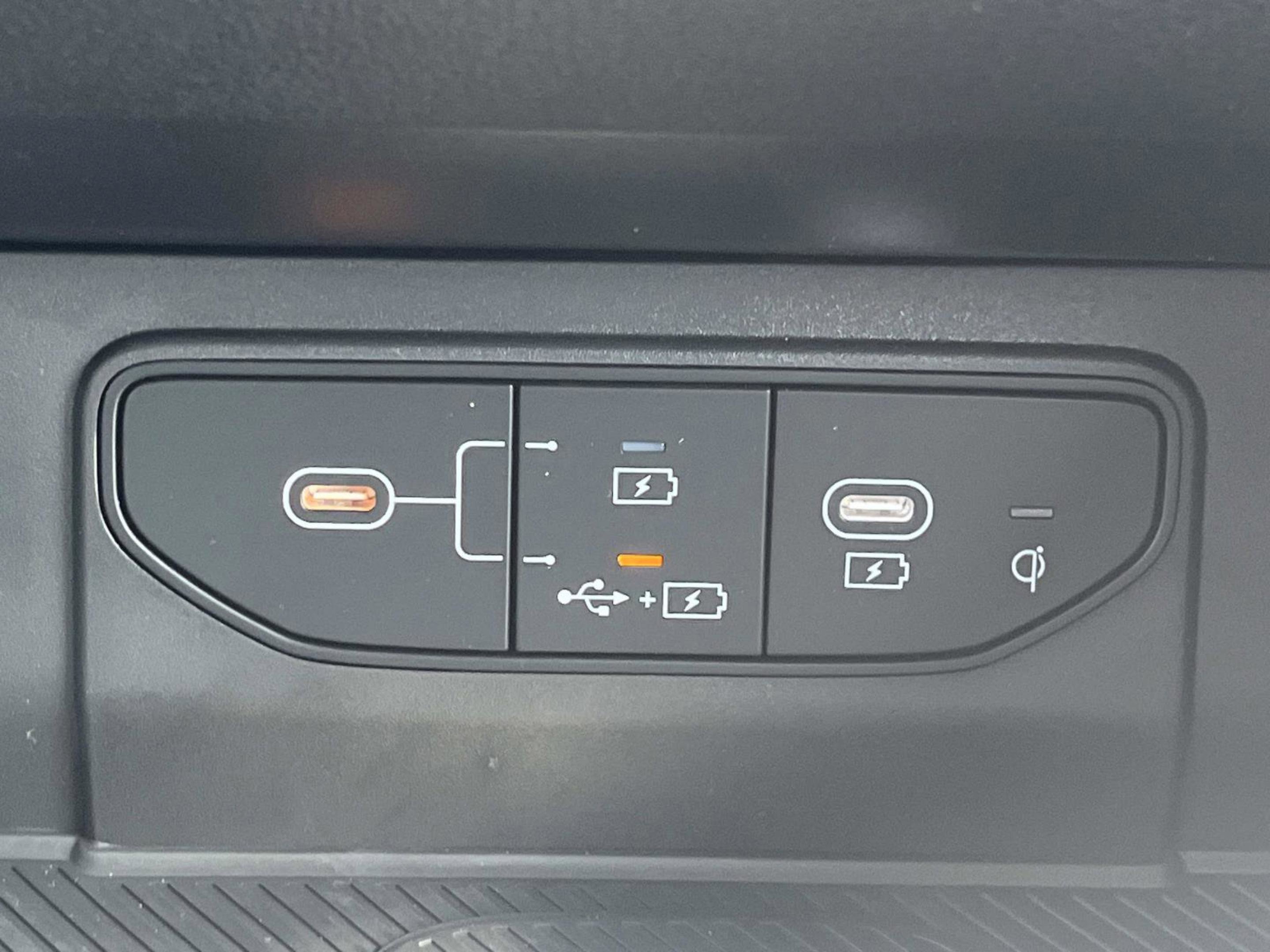 2026 Kia Sportage EX photo 27