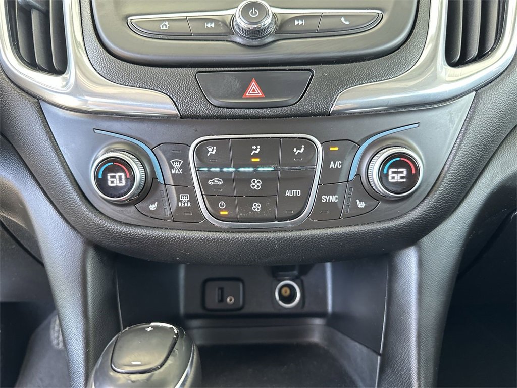 2018 Chevrolet Equinox LT photo 14