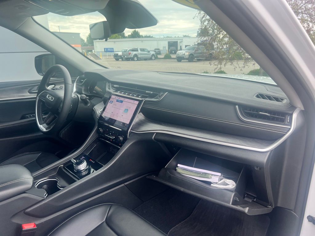 2023 Jeep Grand Cherokee Limited photo 33