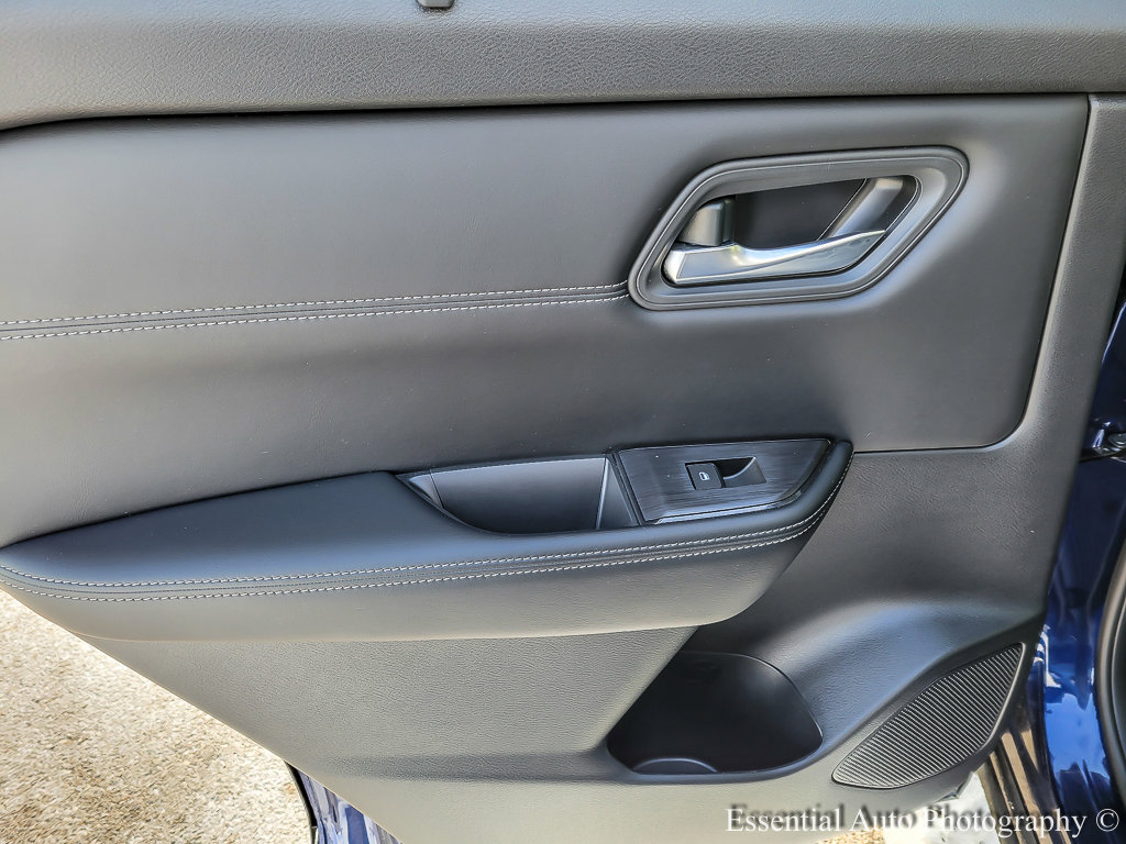 2024 NISSAN ROGUE - Image 19