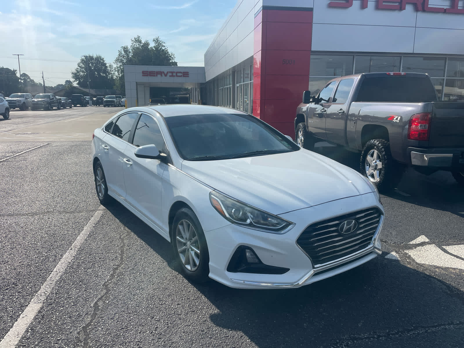 2019 Hyundai Sonata SE photo 2