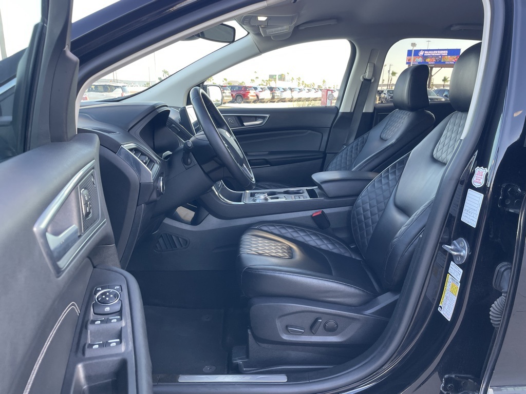 2024 Ford Edge Titanium photo 14