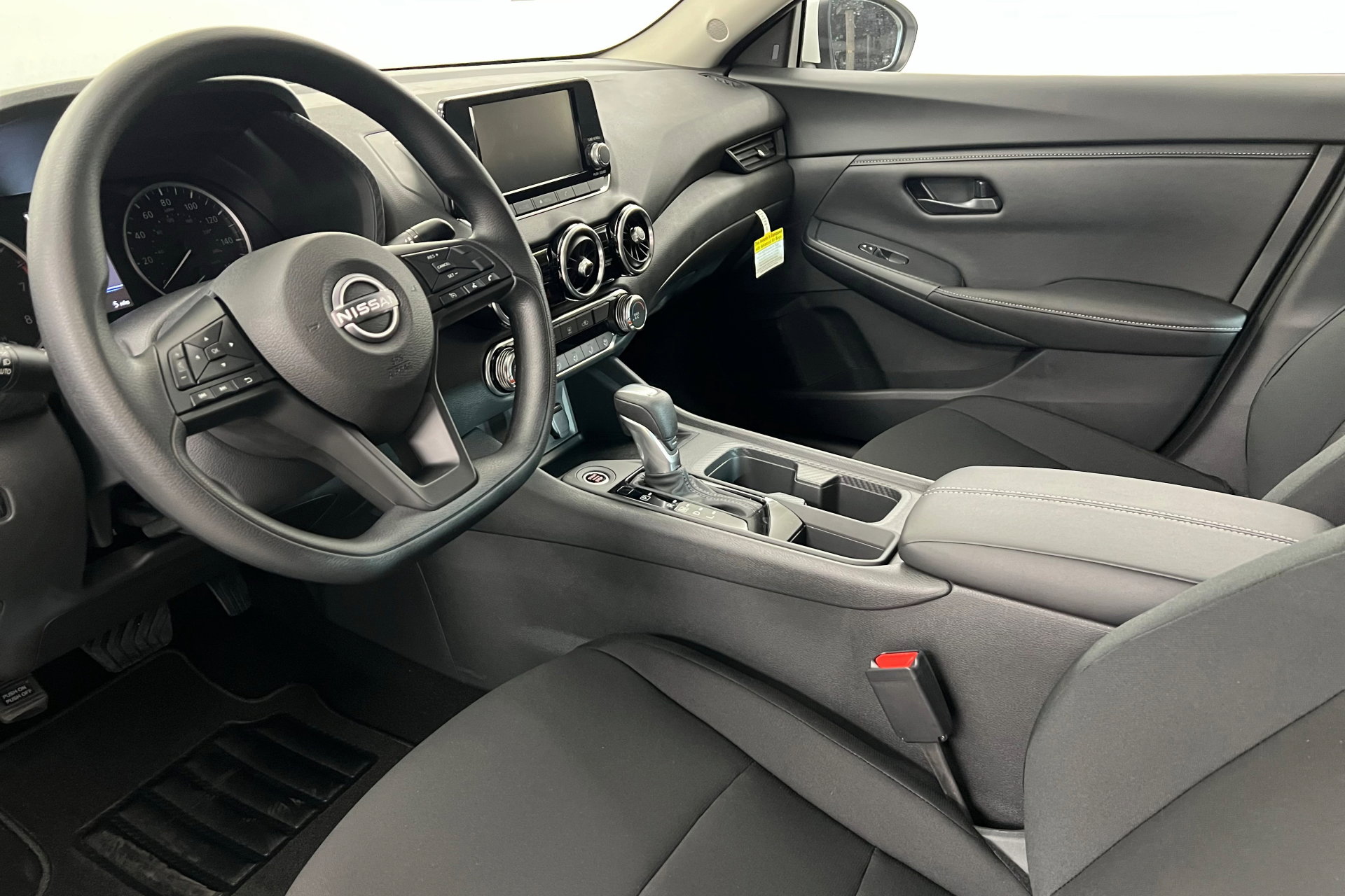 2025 Nissan Sentra S photo 14