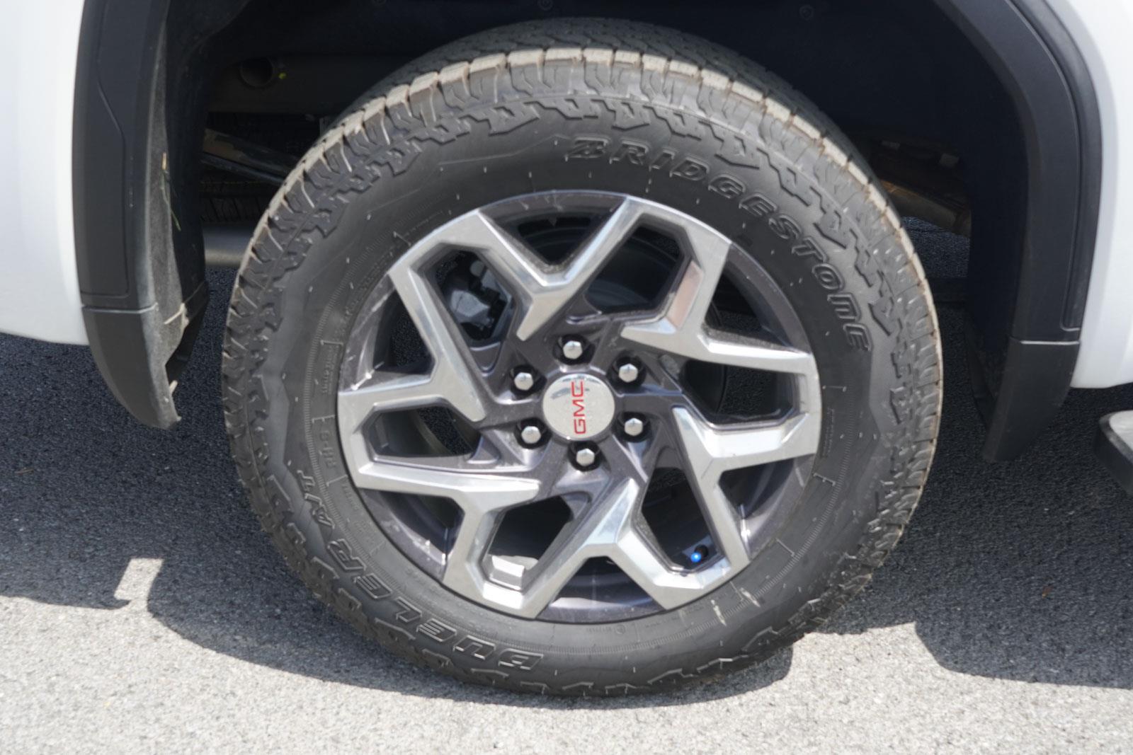 2025 Gmc Sierra 1500 SLT photo 12