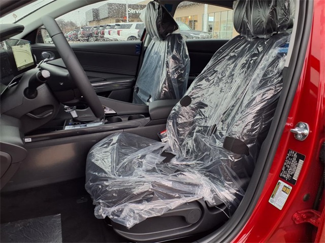 2025 Hyundai Elantra SEL Convenience photo 4